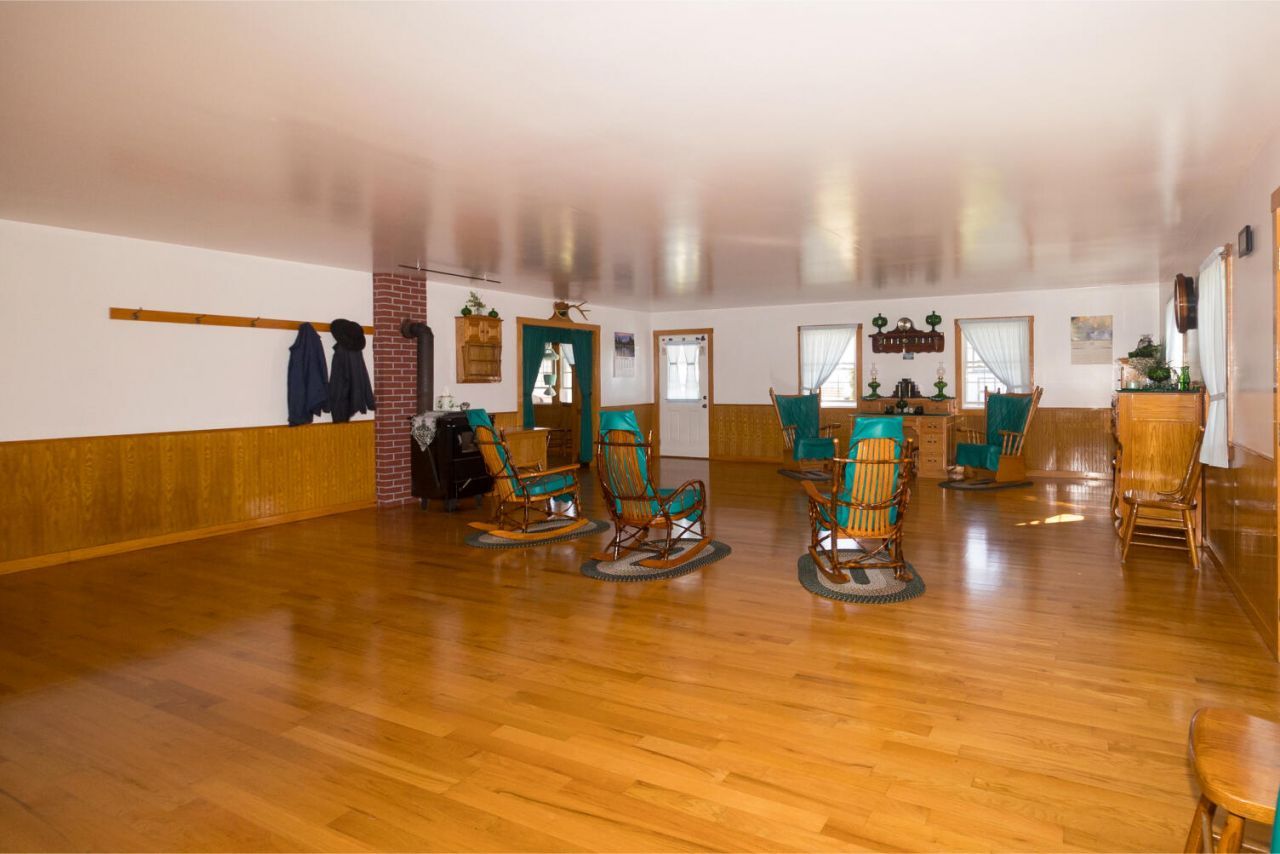 4962 Kendall Springs Road, Owingsville, KY 40360 Main Photo