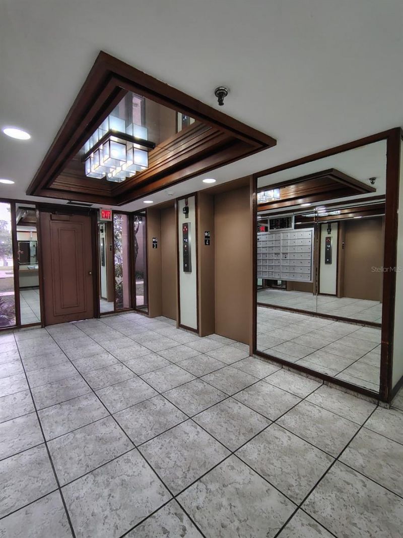 661 NE 195th Street, Unit 402, Miami, FL 33179 Photo