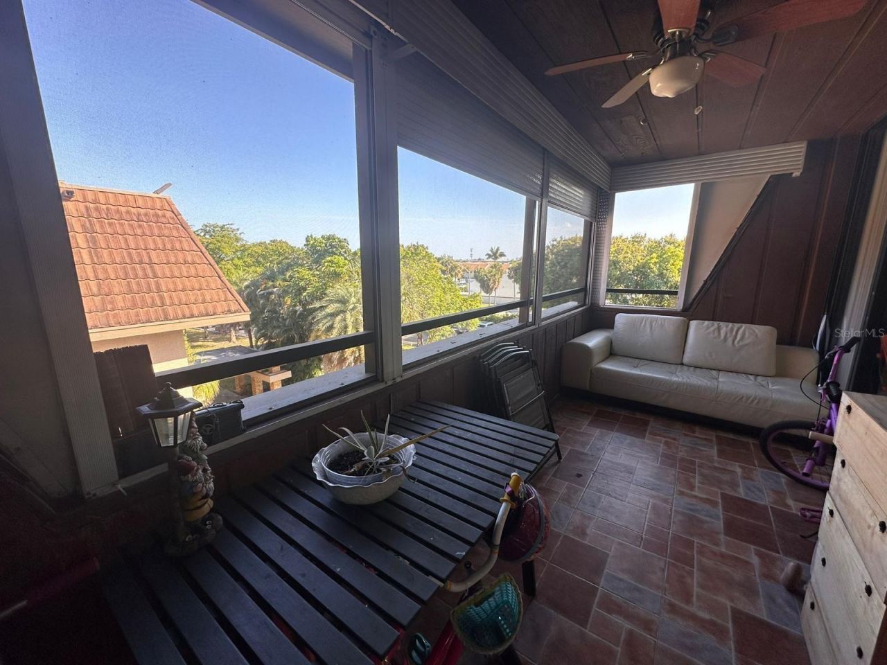 661 NE 195th Street, Unit 402, Miami, FL 33179 Photo