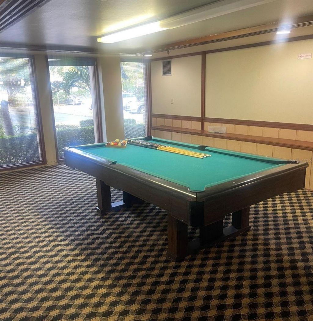 661 NE 195th Street, Unit 402, Miami, FL 33179 Photo