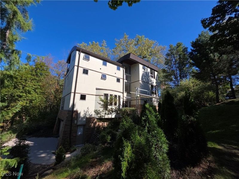 2091 S Belvoir Boulevard, South Euclid, OH 44121 Photo 12