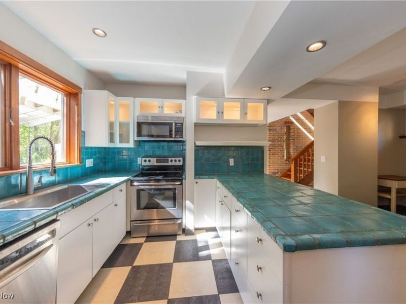 2091 S Belvoir Boulevard, South Euclid, OH 44121 Photo 24