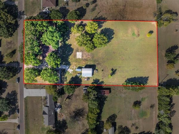 113 Hackberry Street, Oak Leaf, TX 75154