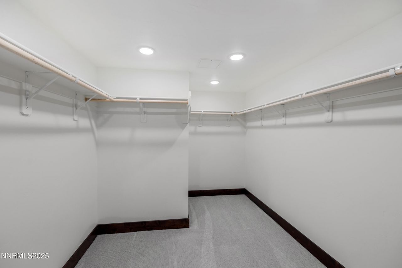 121 Sierra Colina Drive, Unit 21, Stateline, NV 89449 Photo