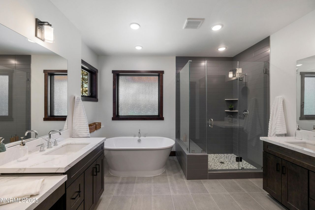 121 Sierra Colina Drive, Unit 21, Stateline, NV 89449 Photo