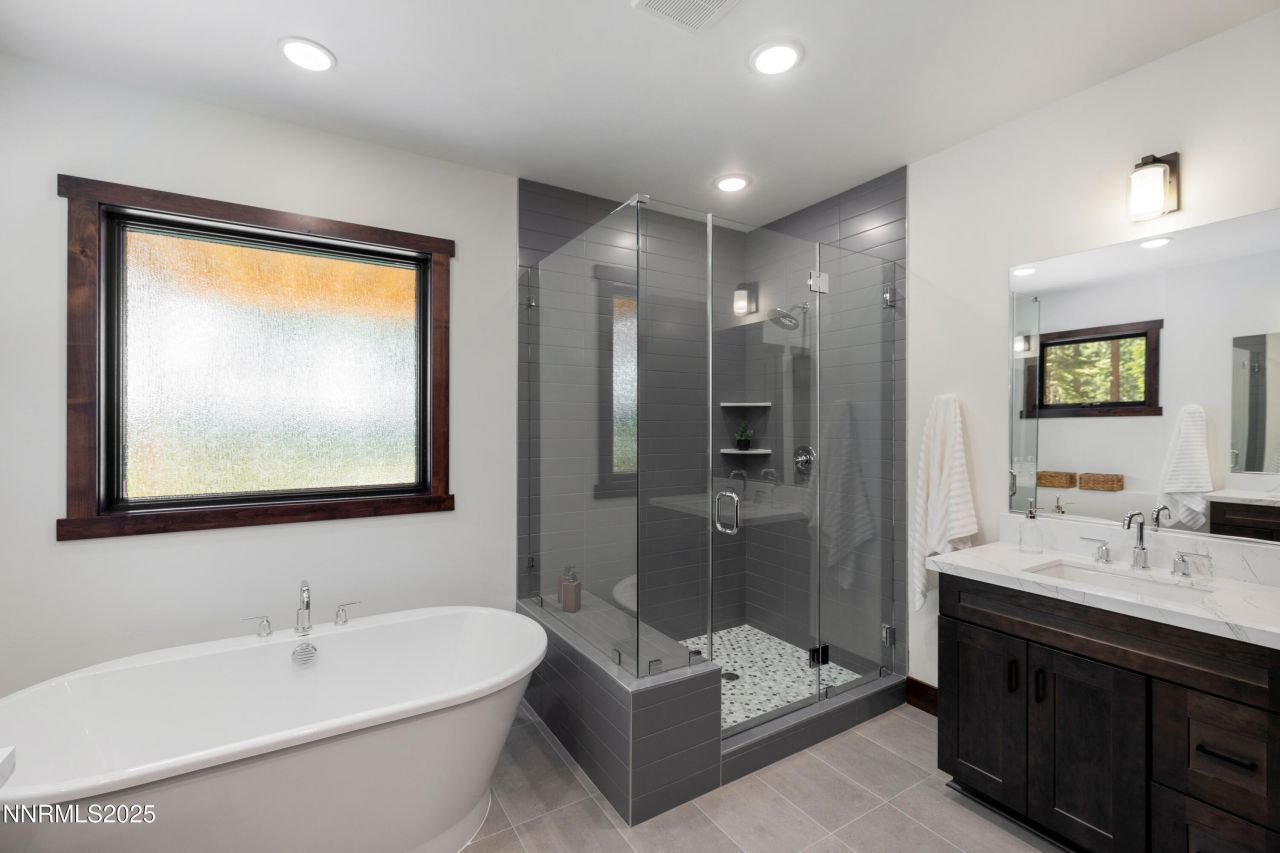 121 Sierra Colina Drive, Unit 21, Stateline, NV 89449 Photo