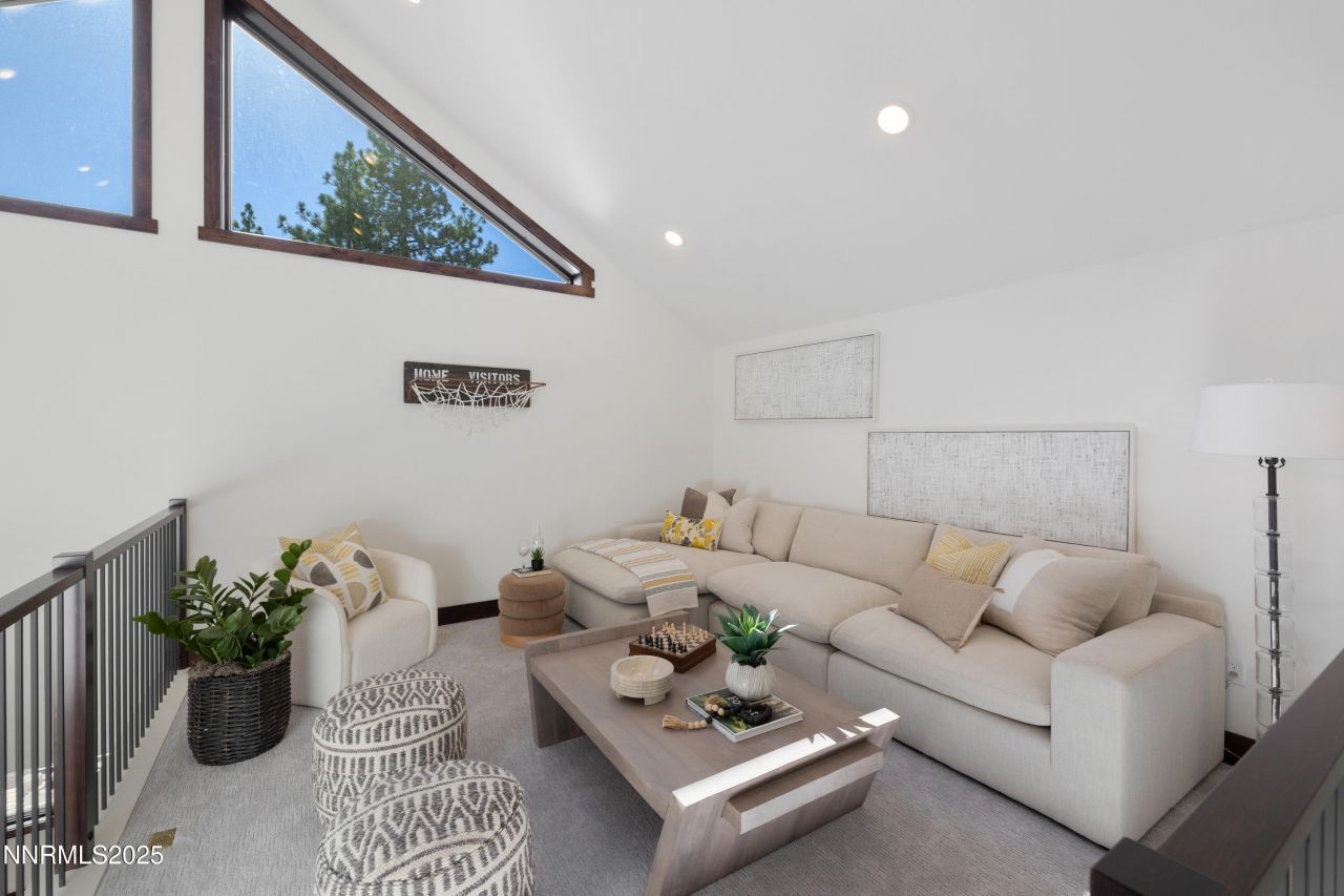 121 Sierra Colina Drive, Unit 21, Stateline, NV 89449 Photo