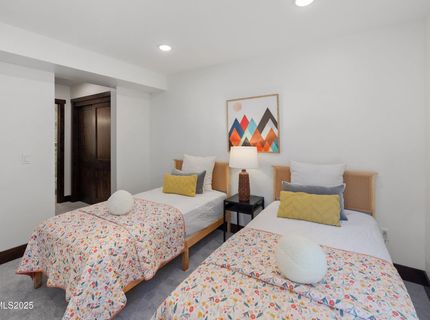 121 Sierra Colina Drive, Unit 21, Stateline, NV 89449 Photo