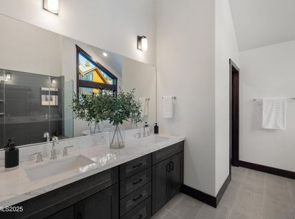 121 Sierra Colina Drive, Unit 21, Stateline, NV 89449 Photo