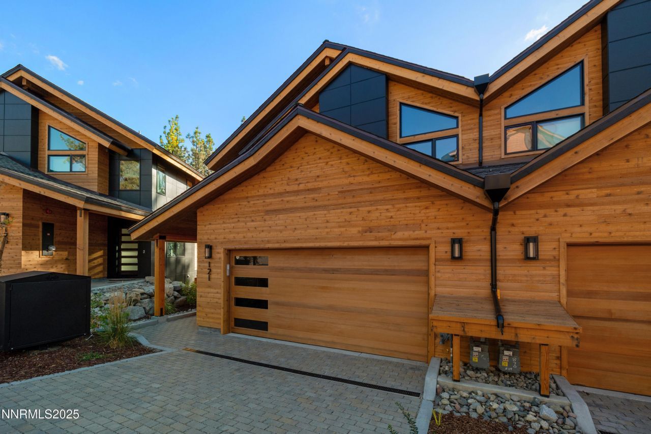 121 Sierra Colina Drive, Unit 21, Stateline, NV 89449 Photo