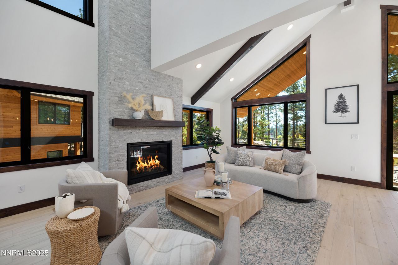 121 Sierra Colina Drive, Unit 21, Stateline, NV 89449 Photo