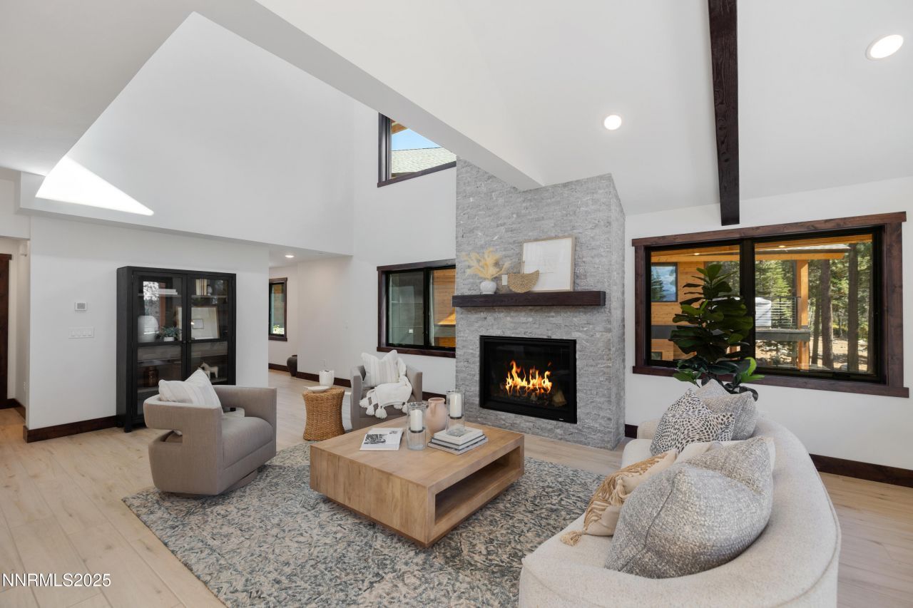 121 Sierra Colina Drive, Unit 21, Stateline, NV 89449 Photo