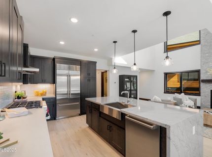 121 Sierra Colina Drive, Unit 21, Stateline, NV 89449 Photo