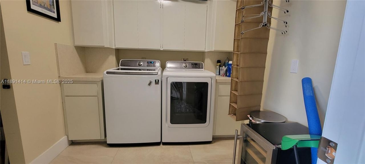 1530 Whitehall Dr, Unit 405, Davie, FL 33324 Photo