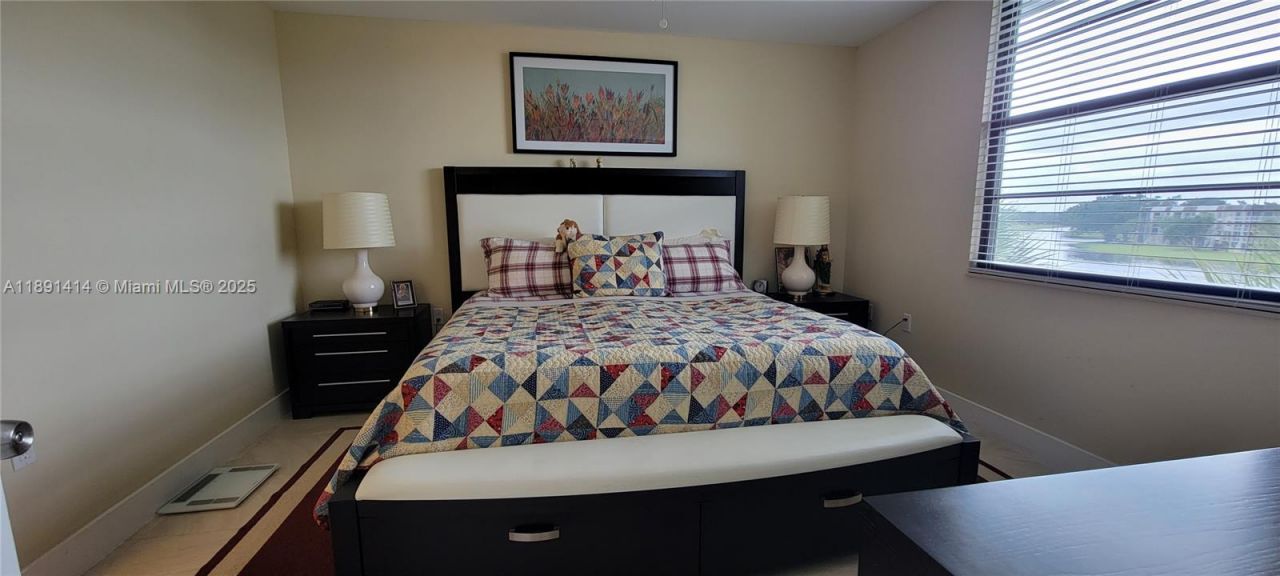 1530 Whitehall Dr, Unit 405, Davie, FL 33324 Photo