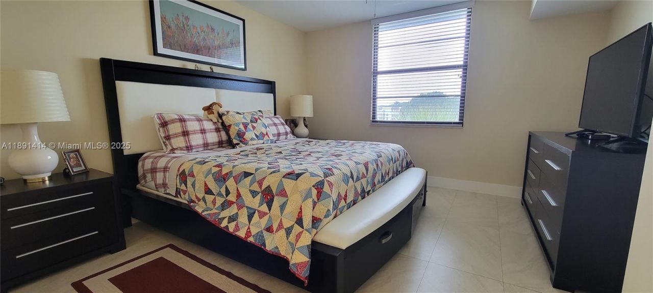 1530 Whitehall Dr, Unit 405, Davie, FL 33324 Photo