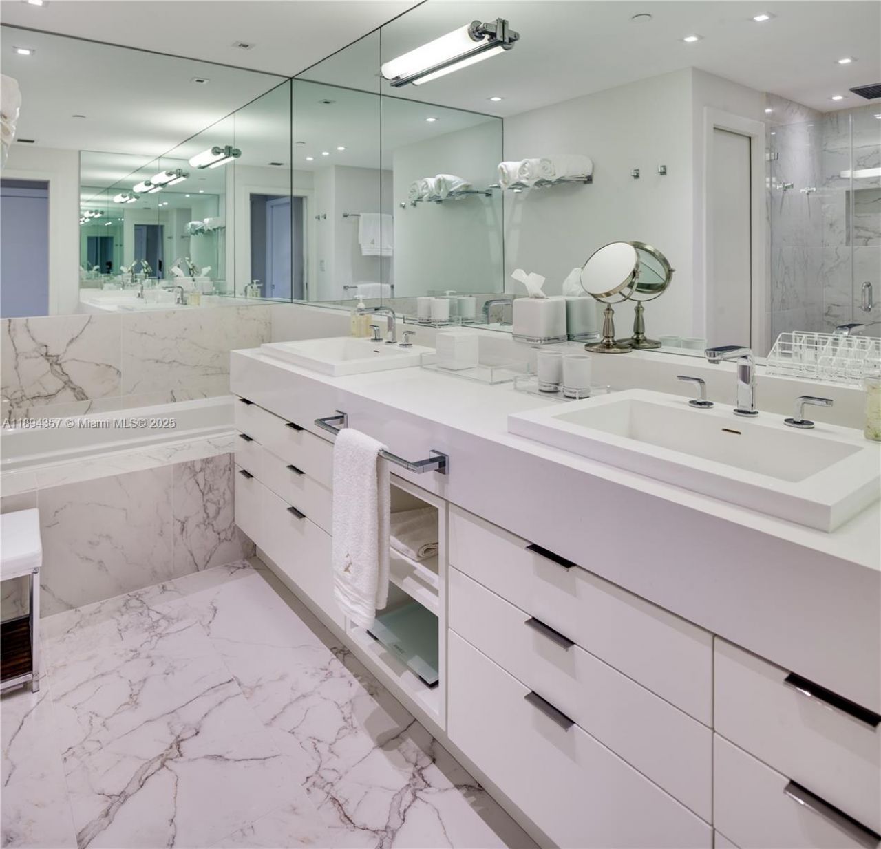 19222 Fisher Island Dr, Unit 19222, Miami Beach, FL 33109 Photo