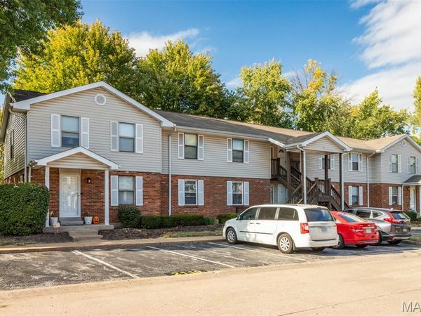 2112 New Sun Drive, Florissant, MO 63031