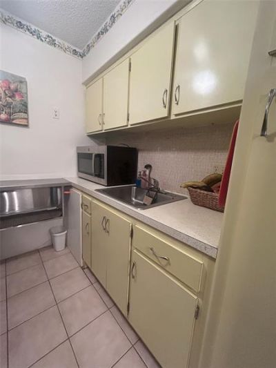 900 SW 10th Terrace, Unit S20, Hallandale Beach, FL 33009 Photo