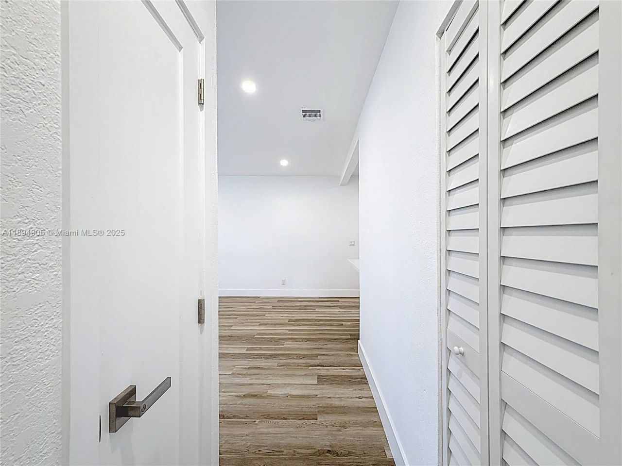 1535 NW 124th St, North Miami, FL 33167 Photo