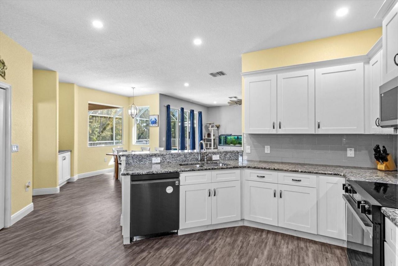 11752 W Valley Spring Lane, Homosassa, FL 34448 Photo