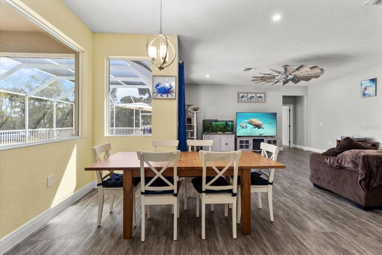 11752 W Valley Spring Lane, Homosassa, FL 34448 Photo