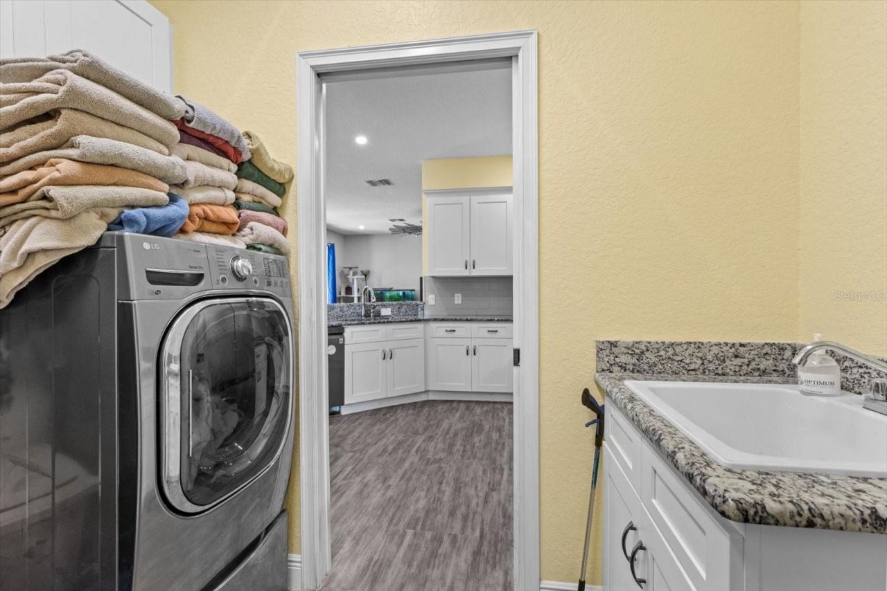 11752 W Valley Spring Lane, Homosassa, FL 34448 Photo