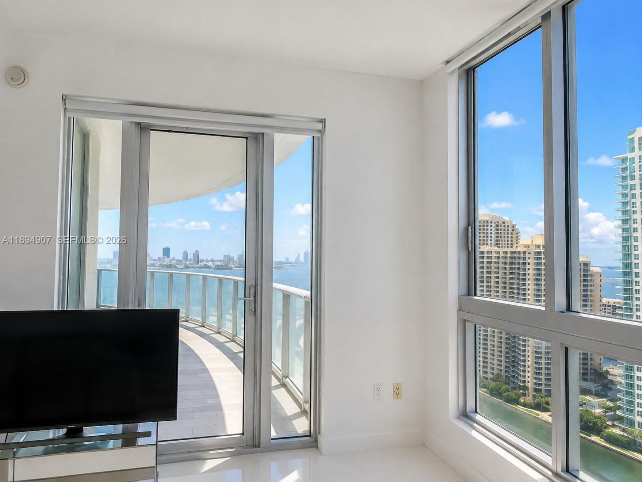300 S Biscayne Blvd, Unit T-1908, Miami, FL 33131 Photo