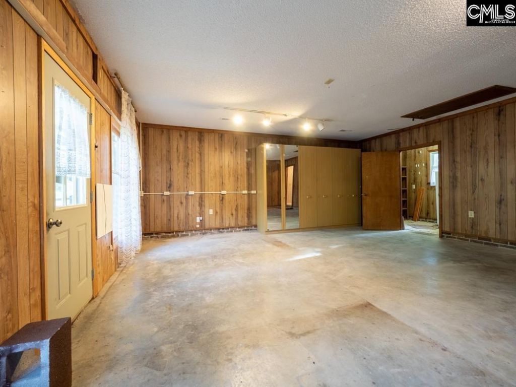 6674 Francis Marion Avenue Photo 15