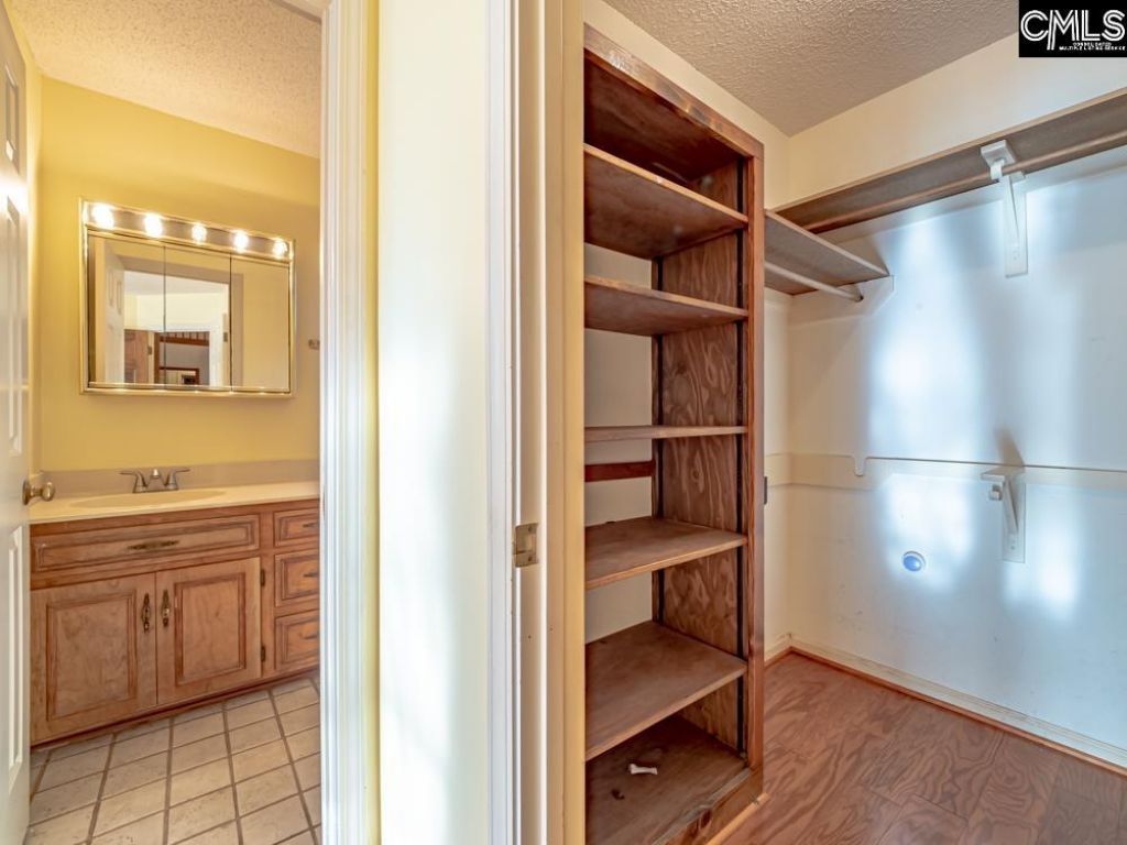 6674 Francis Marion Avenue Photo 22