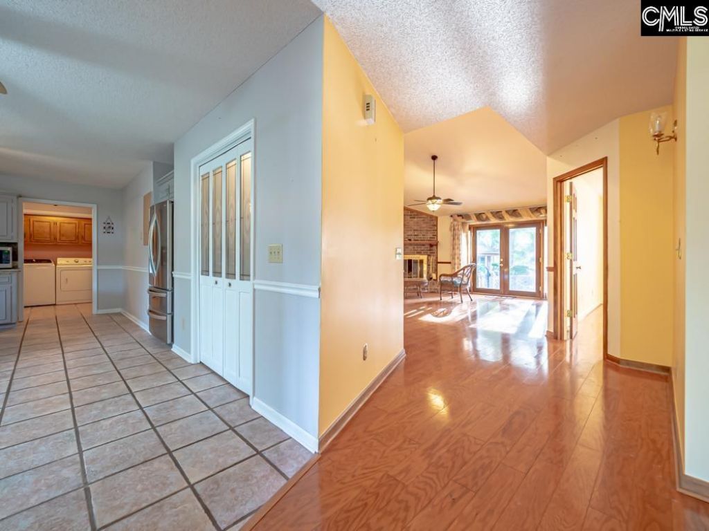 6674 Francis Marion Avenue Photo 7