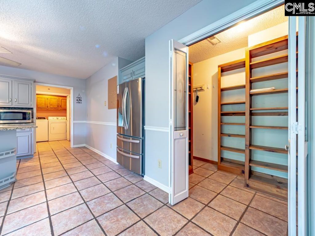 6674 Francis Marion Avenue Photo 8