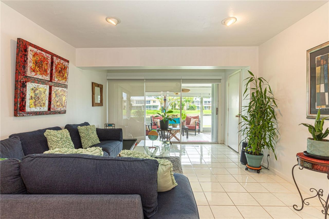 1421 NW 19th Terrace, Unit 102, Delray Beach, FL 33445 Photo
