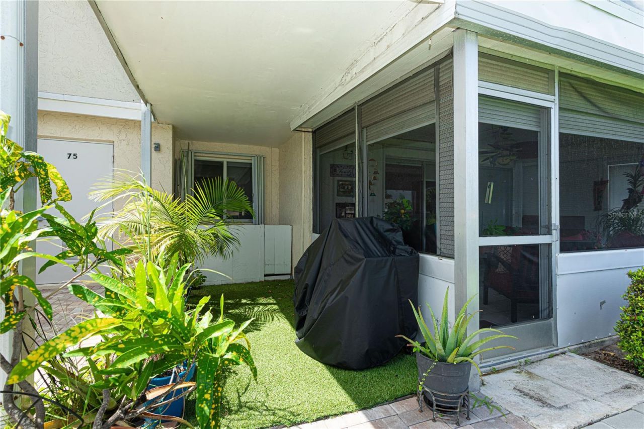 1421 NW 19th Terrace, Unit 102, Delray Beach, FL 33445 Photo