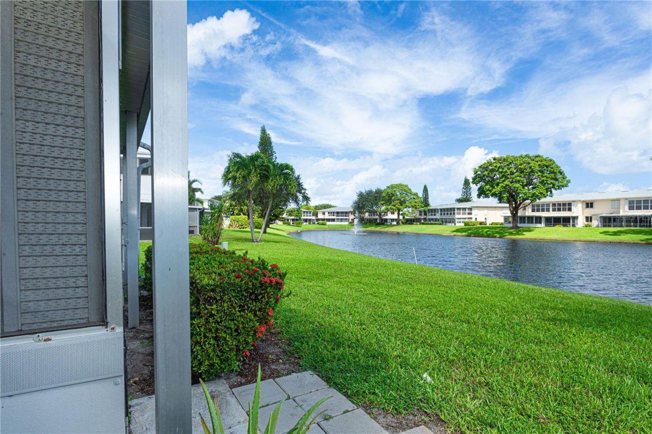 1421 NW 19th Terrace, Unit 102, Delray Beach, FL 33445 Photo
