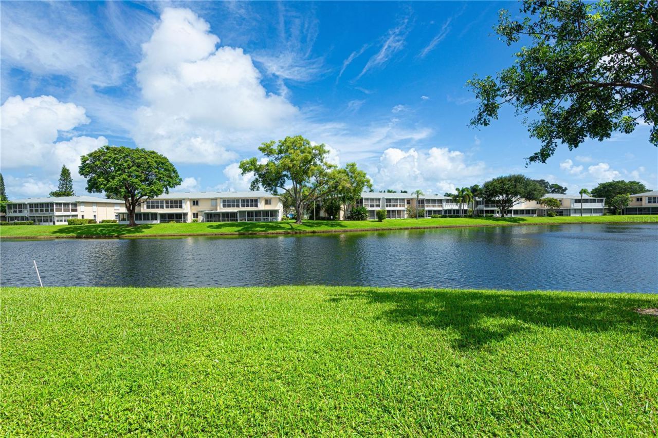 1421 NW 19th Terrace, Unit 102, Delray Beach, FL 33445 Photo