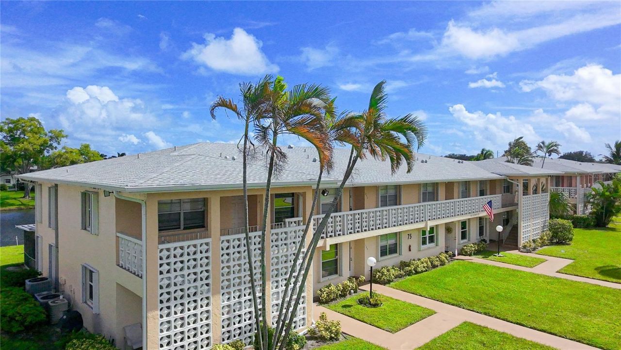 1421 NW 19th Terrace, Unit 102, Delray Beach, FL 33445 Photo