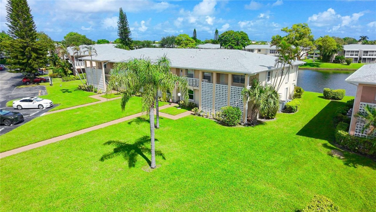 1421 NW 19th Terrace, Unit 102, Delray Beach, FL 33445 Photo