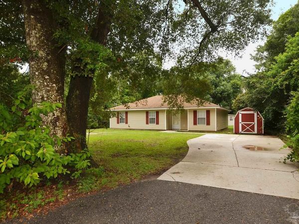 4251 Linda St, Pace, FL 32571