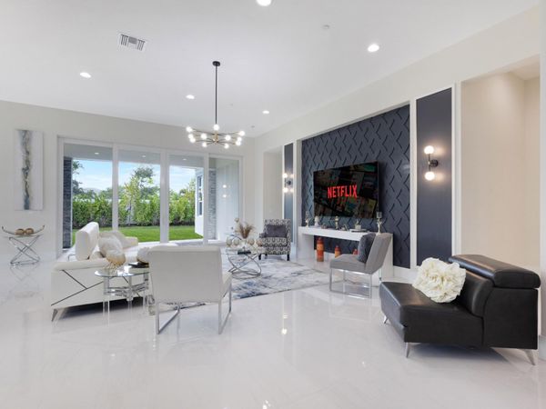 9124 Coral Isles Circle, Palm Beach Gardens, FL 33412