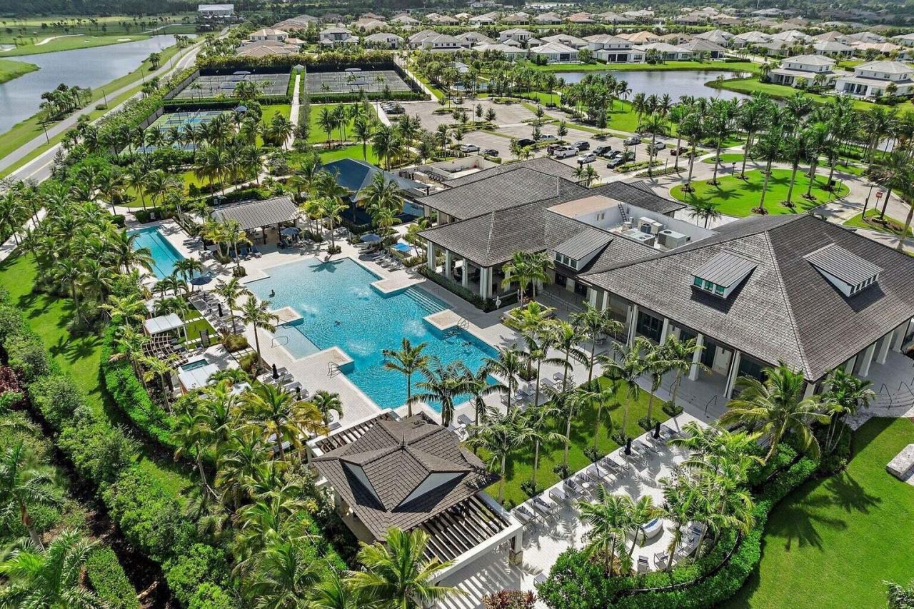 9124 Coral Isles Circle, Palm Beach Gardens, FL 33412 Photo