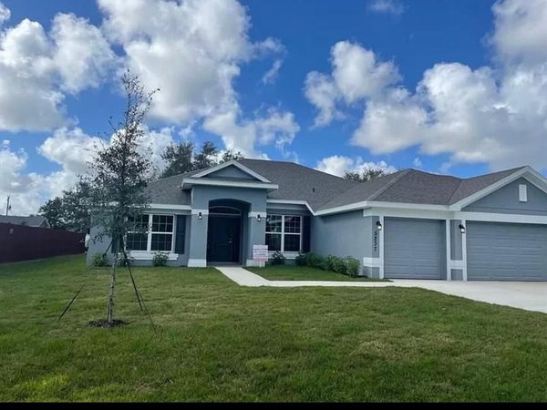 5237 NW Reba Circle, Port Saint Lucie, FL 34986