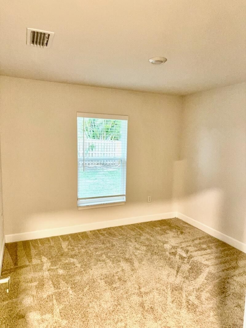 5237 NW Reba Circle, Port Saint Lucie, FL 34986 Photo