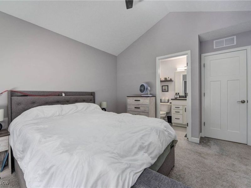 7510 Elton Avenue, Cleveland, OH 44102 Photo 22