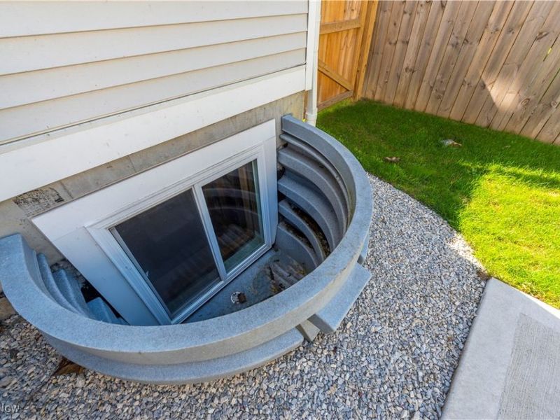 7510 Elton Avenue, Cleveland, OH 44102 Photo 38