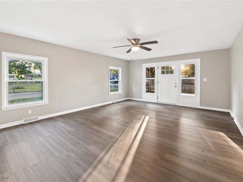 728 Hillside Place SW, Massillon, OH 44647 Photo 5