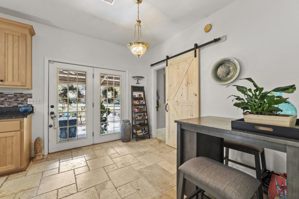 3401 Santee River Road Photo 13