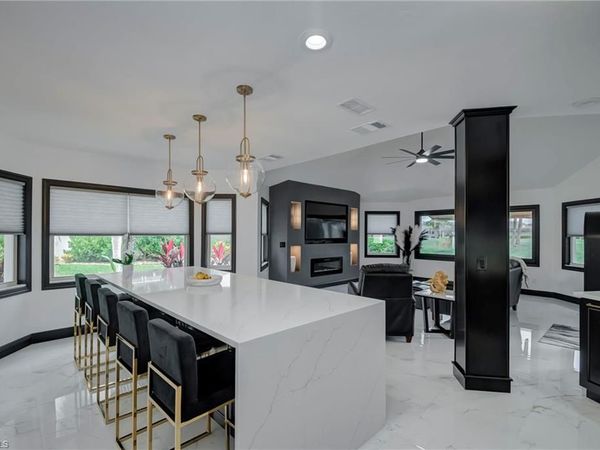 11908 King James CT, CAPE CORAL, FL 33991