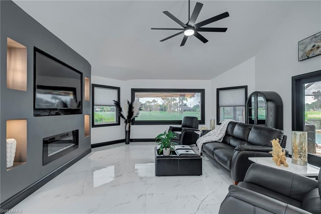 11908 King James Ct, Cape Coral, FL 33991 Photo