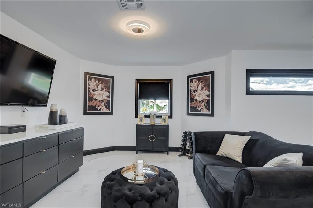 11908 King James Ct, Cape Coral, FL 33991 Photo